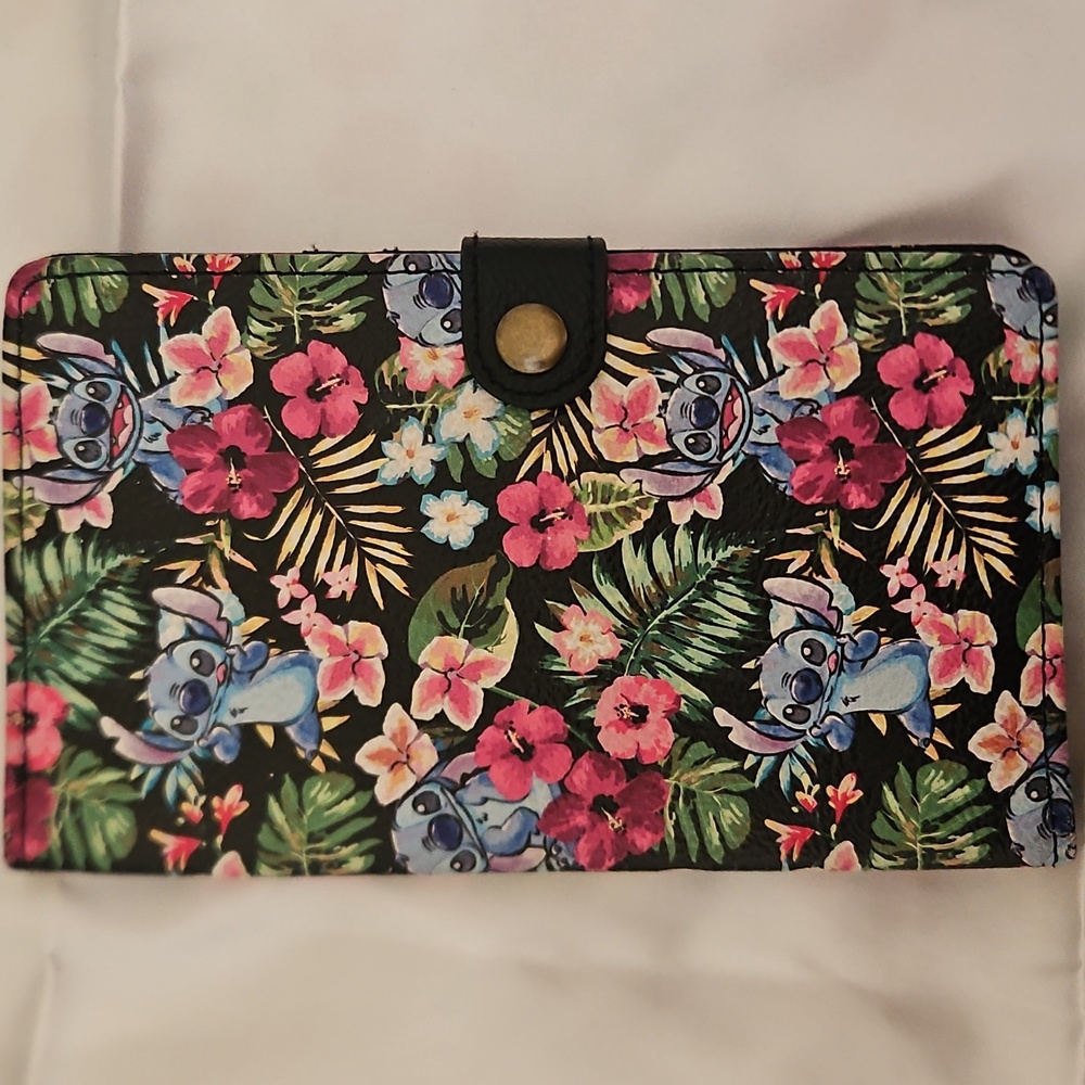Floral Stitch Pattern Wallet